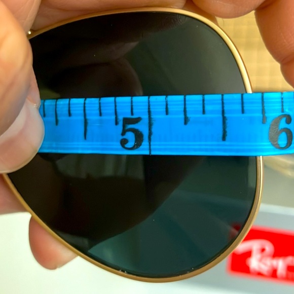 Ray-Ban folding sunglasses 😎🕶️☀️ - Picture 5 of 6